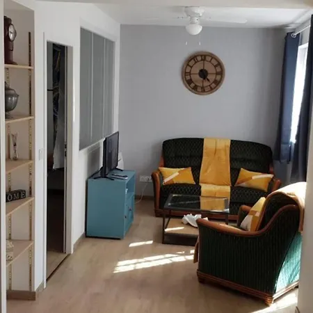 Apartment Le Champs De Mars