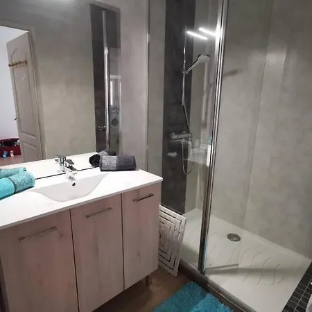 Le Champs De Mars Apartment *
